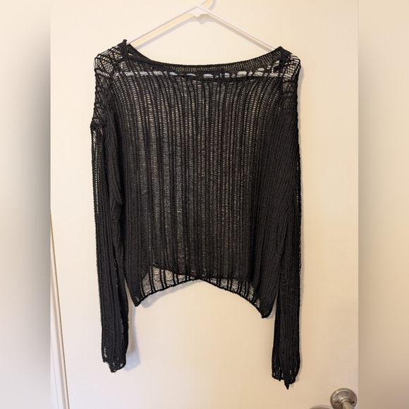 Top - Picture 2 of 3